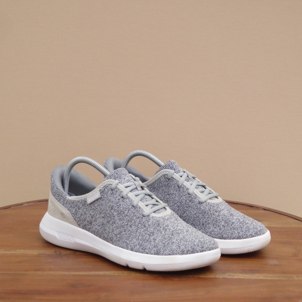 Kizik Womens Madrid Eco Knit Sneakers Gray Slip-On Athletic Shoes Size 9